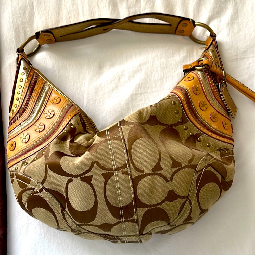Coach Hobo with leader strap and dust bag